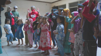 Coca-Cola Berbagi dengan Pemulung dan Duafa di 14 Lokasi