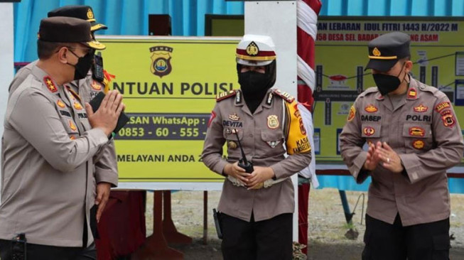 Kapolda Jambi Pastikan Situasi Arus Mudik di Perbatasan Jambi - Riau