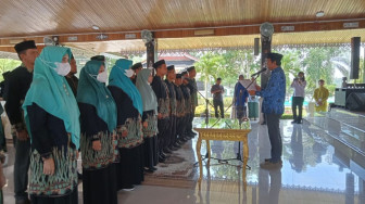 Fadhil Kukuhkan Pengurus FKPAI Non-PNS Batanghari Periode 2021 - 2024