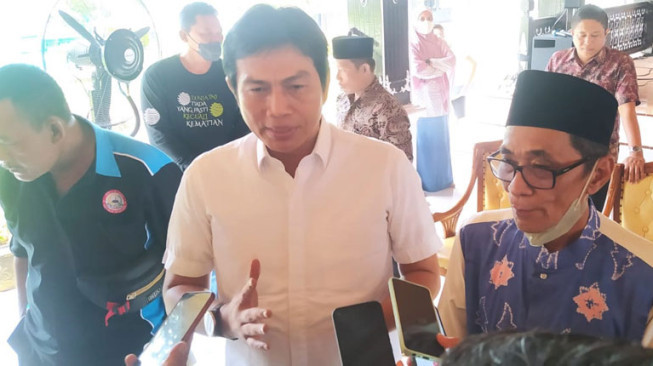 Fadhil Minta Tamatan SD Bisa Baca Tulis Huruf Alquran