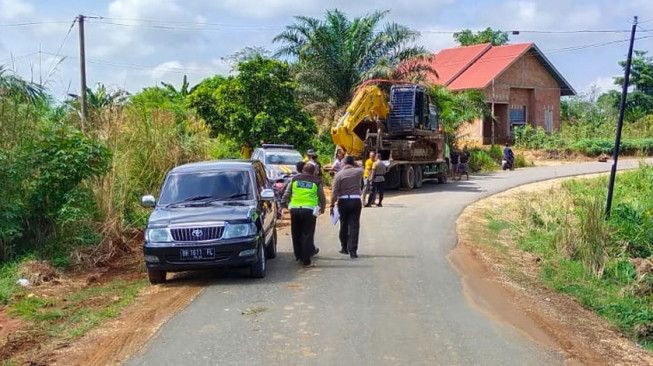 Tabrak Tronton Anggota Dewan, Pegawai Puskesmas Meninggal Dunia