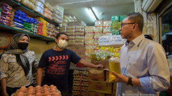 Kerja Cepat Pantau Pasar, Mendag Zulhas: Kita Ingin Pedagang dan Pembeli Bahagia