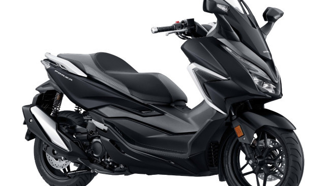 Honda Forza Hadir di Wing Dealer Sinsen Abunjani