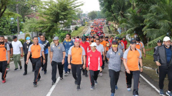 Olahraga Bersama Meriahkan HUT 76 Bhayangkara