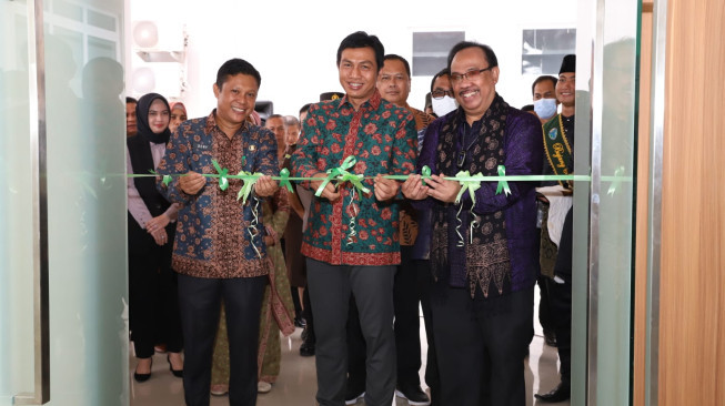 Resmikan Gedung Perpustakaan Batanghari, Fadhil Harap Minat Baca Masyarakat Dapat Meningkat