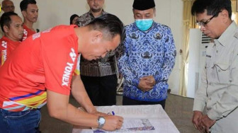 Sekda Sapril Hadiri Pengukuhan Pengurus PBSI Tanjabtim