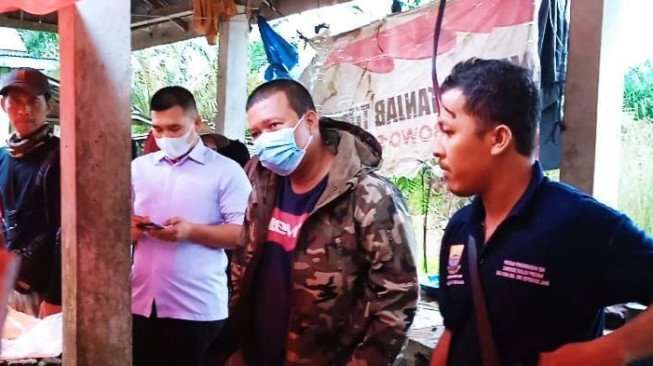 Bupati Romi Inspeksi Mendadak ke Pasar Simpang Kiri