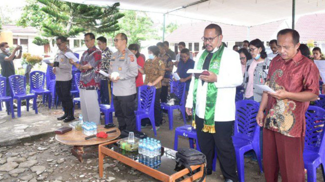 Kapolda Jambi Ikut Ibadah Syukur di Kediaman Brigadir Yosua