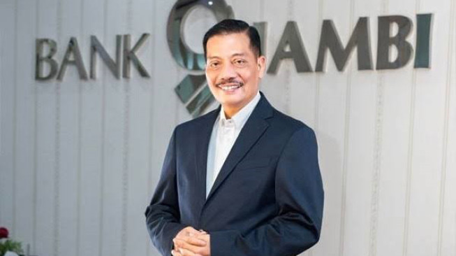 Dirut Bank Jambi Raih Bankir Terbaik Banker of The Year Award 2022