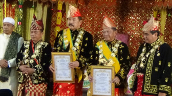 Tiga Pejabat Tinggi Negara Terima Gelar Adat dari LAM Jambi