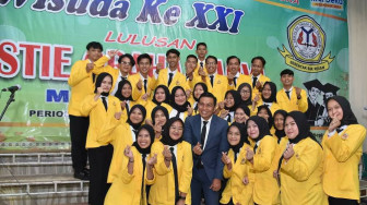 Bupati Fadhil : Wisudawan dan Wisudawati Harus Pintar Lihat Peluang