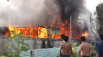 Empat Rumah Warga Kasang Terbakar Diduga Akibat Arus Pendek Listrik