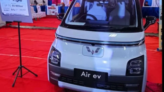 Wuling Pamerkan Mobil Listrik Mungil Air EV