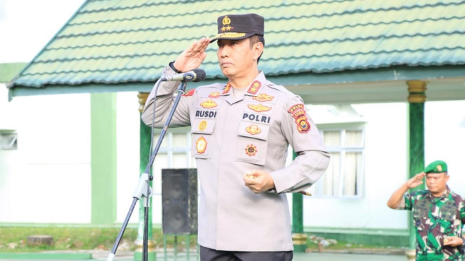Kapolda Jambi Pimpin Apel di Korem 042/Gapu