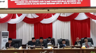 Henrizal Hadiri Rapat Paripurna Istimewa Mendengarkan Pidato Presiden RI