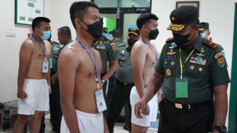 Danrem 042/Gapu Pantau Langsung Tes Kesehatan Calon Perwira PK TNI 2022