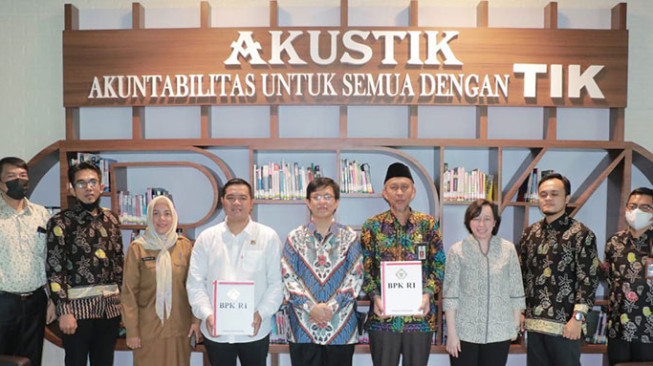 Sekda Tanjabbar Hadiri Serah Terima Laporan Hasil Pemeriksaan BPK RI