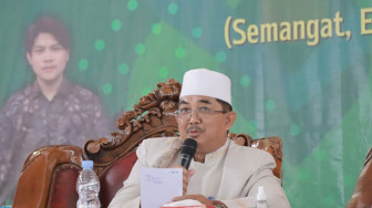 Anwar Sadat Beri Kuliah Umum di Universitas Jambi