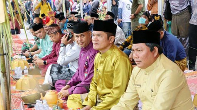 Wabup Tanjabbar Hadiri Puncak Kenduri Lawang Swarnabhumi