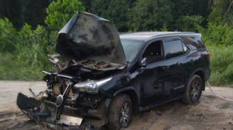 Pulang dari Riau, Mobil Ketua DPRD Tanjabbar Kecelakaan