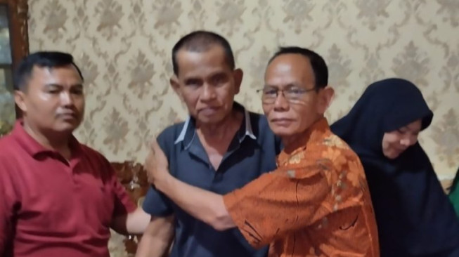 Riduan Agus Besuk Tiga Anggota, Bentuk Kepedulian dan Solidaritas