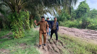 Cepat Tanggap, DPRD Tanjabbar Tinjau Lokasi Banjir di Bram Itam