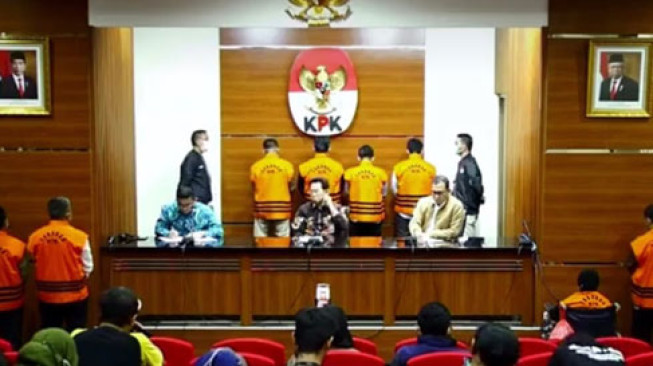Babak Baru Kasus “Ketok Palu”, KPK Tahan 10 Anggota DPRD Provinsi Jambi 2014 - 2019