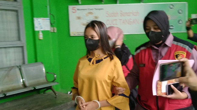 Kelainan Seks YN Makin Terkuak