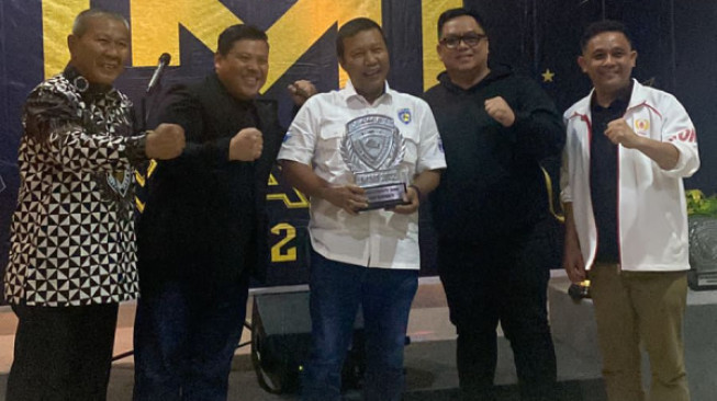 Jokowi dan Romi Hariyanto Diganjar IMI Awards, Romi : Terkejut Saya dan Ini Hadiah Bagi Pecinta Otomotif di Provinsi Jambi