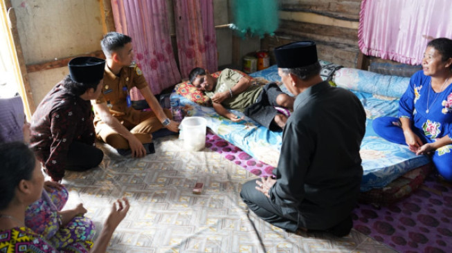 Diperintah Romi, Rumah Najek Segera Diperbaiki