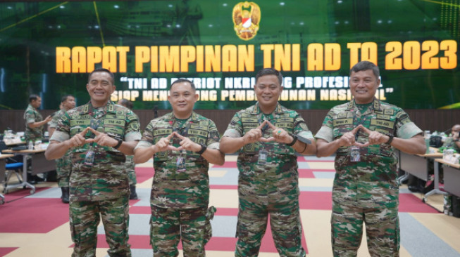 Danrem 042/Gapu Ikuti Rapim TNI AD 2023