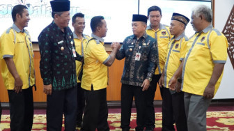 Al Haris Ingatkan Para Sopir Truk Batu Bara Tertib dan Disiplin