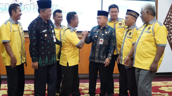 Al Haris Ingatkan Para Sopir Truk Batu Bara Tertib dan Disiplin