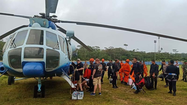 Cuaca Jadi Kendala Evakuasi, Polri Datangkan Helikopter Khusus