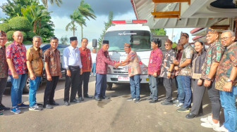 Agung Concern Bantu Satu Unit   Ambulans untuk Pemprov Jambi