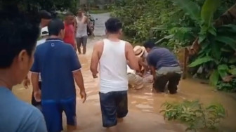 Kota Jambi Digenangi Banjir, Seorang Nenek Tewas