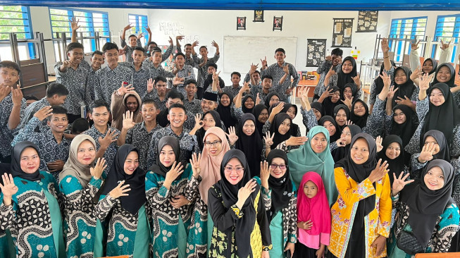 Saniatul Lativa Tingkatkan Wawasan Kebangsaan Siswa 19 Tebo