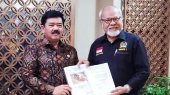 Anggota DPD RI, Abraham Liyanto : Berantas Tuntas Mafia Tanah di NTT