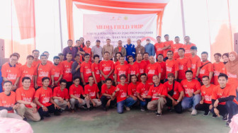 Safety Briefing Menangkap Ular, Game dan Doorprize Hebohkan Media Field Trip FJM Jambi