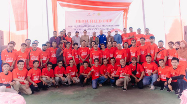Safety Briefing Menangkap Ular, Game dan Doorprize Hebohkan Media Field Trip FJM Jambi