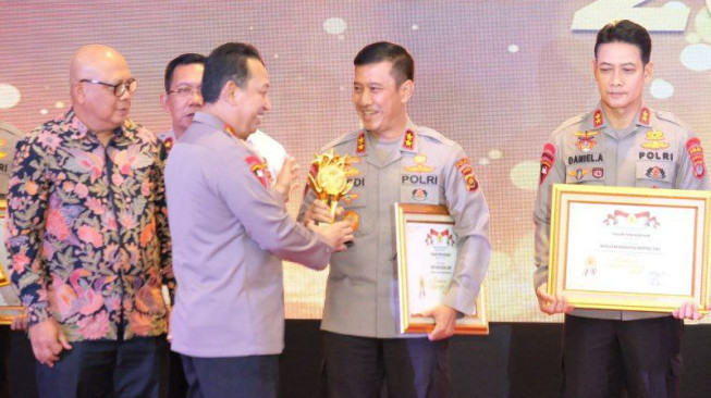 Luar Biasa… Polda Jambi Terbaik I Tipe B Kompolnas Award 2023