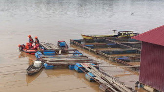 Tersengat Listrik Saat Perbaiki Lampu Keramba, Hermanto Jatuh ke Sungai dan Tenggelam
