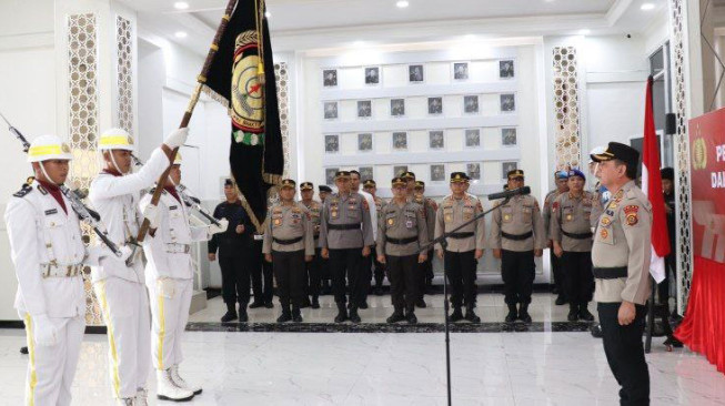 Polda Jambi Gelar Upacara Pencucian Pataka