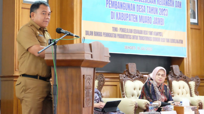 Sekda Muarojambi Buka Workshop Evaluasi Pengelolaan Keuangan dan Pembangunan Desa