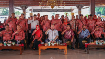 Ketua DPD RI Kawal Tujuh Aspirasi AKD se-Mojokerto, Salah Satunya Dana Desa Dialokasikan Untuk THR