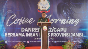 Ngopi Bareng Insan Pers, Danrem 042/Gapu Beberkan Program TNI AD