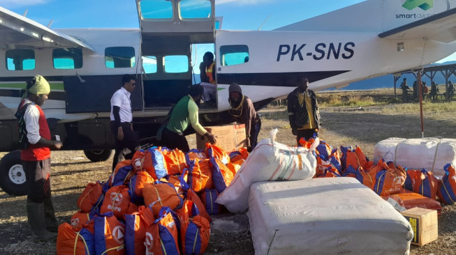 Penyaluran Bantuan ke Papua Tengah Berjalan Lancar, Kepala BNPB Seluruh Kebutuhan Logistik Warga Terdampak Akan Dipenuhi Pemerintah.