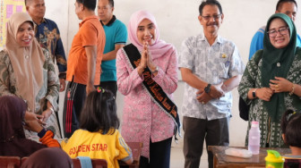 Bunda PAUD Muarojambi Kunjungi Murid SD di Kasang Pudak