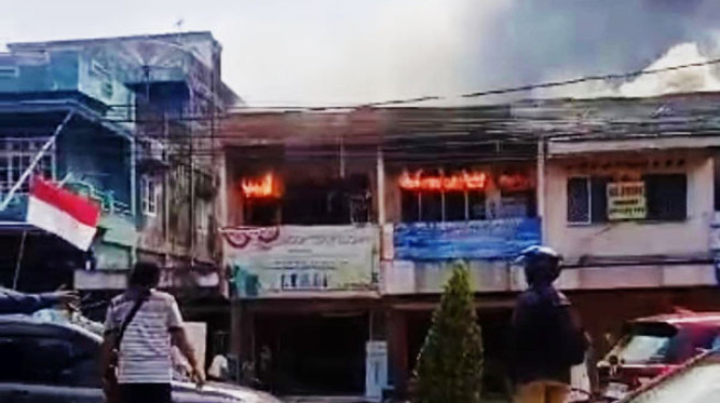 Kebakaran 4 Ruko di Lebak Bandung Diduga Gara-gara Listrik