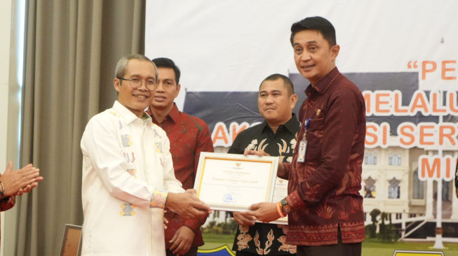 Pemerintah Kabupaten Muaro Jambi Mendapatkan Penghargaan Dari KPK RI